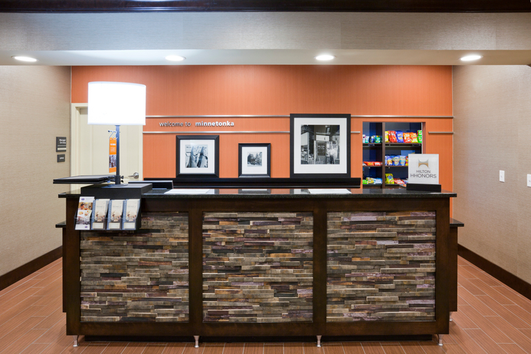 Public Area 3, Hampton Inn & Suites Minneapolis West/ Minnetonka, Hennepin