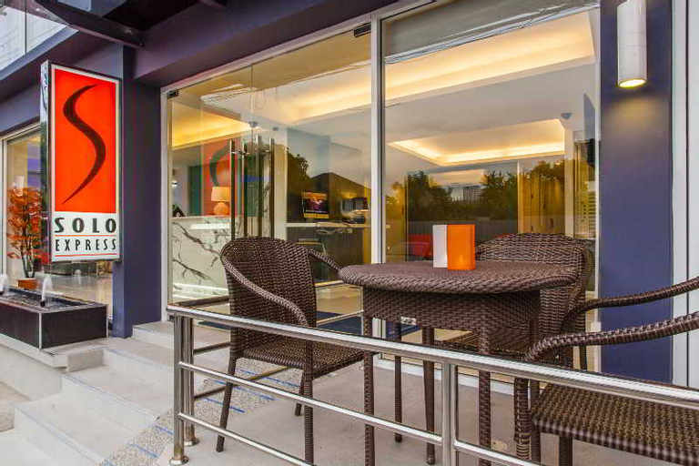Public Area 1, Solo Express Sukhumvit 81, Phra Khanong