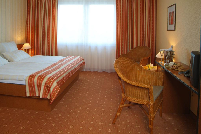 Bedroom 3, Parkhotel Nieheim, Höxter