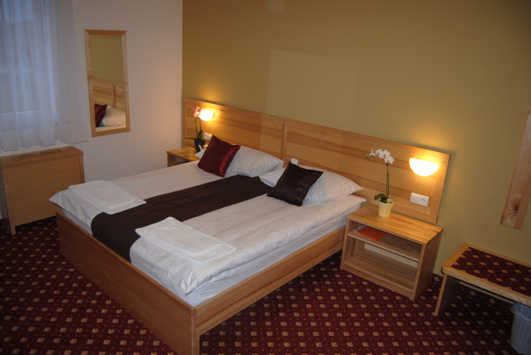 Bedroom 2, Hotel Bau, Maribor