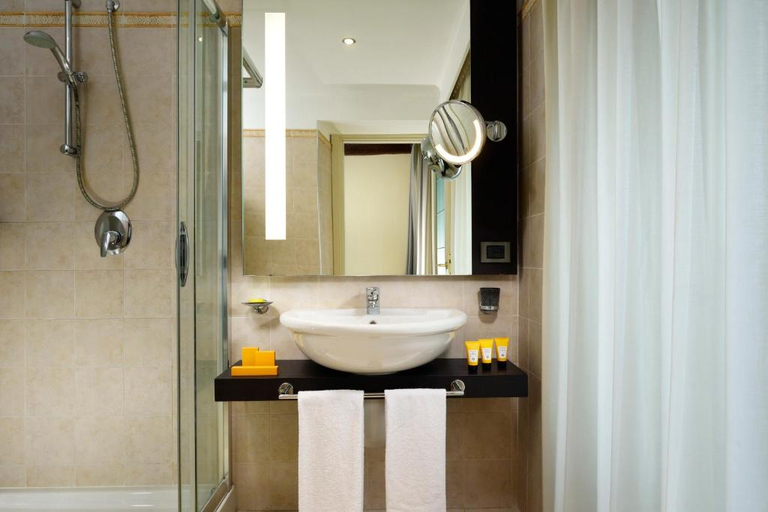 Bathroom 4, Fortezza Viscontea, Milano