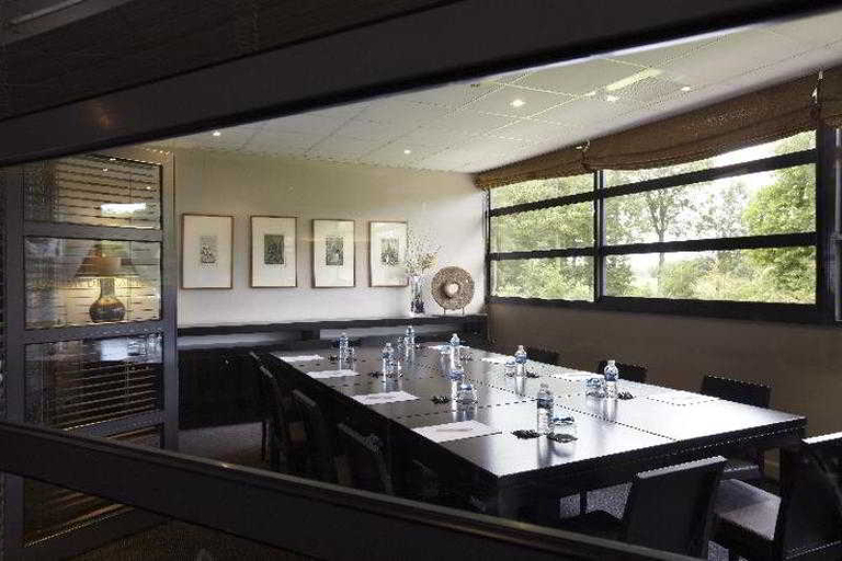 Others 5, Le Forges Hotel, Seine-Maritime