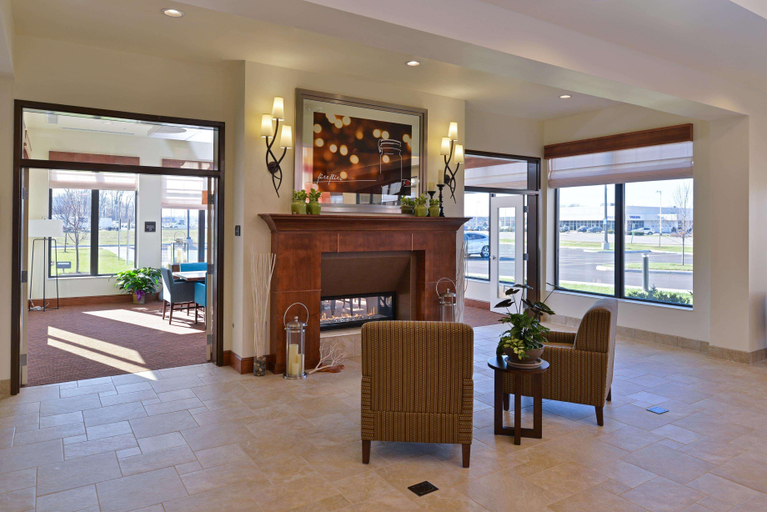 Public Area 2, Hilton Garden Inn Cincinnati/West Chester, Butler