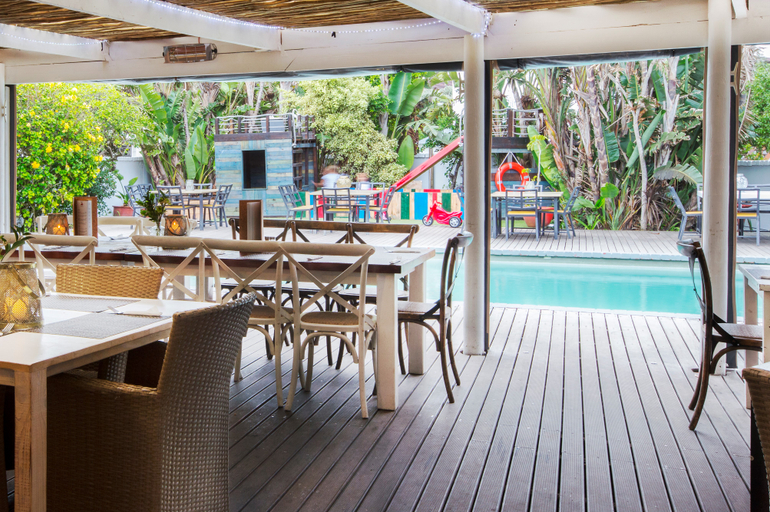 Food & Drinks 5, Cape St Francis Resort, Cacadu