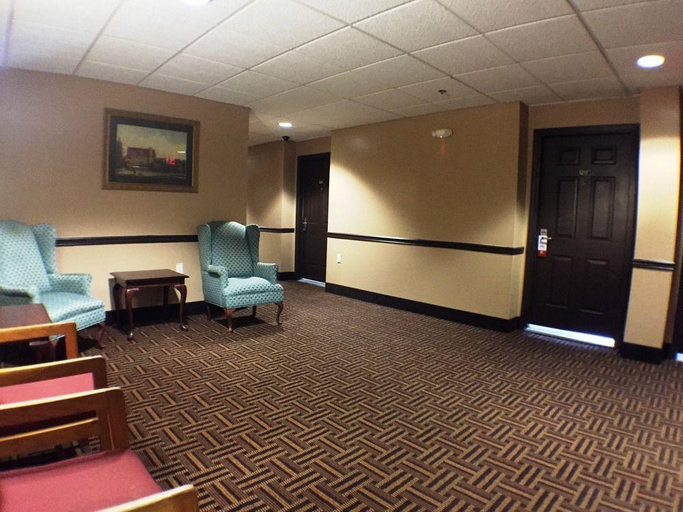 Exterior & Views 2, Super 8 By Wyndham Syracuse East, Onondaga