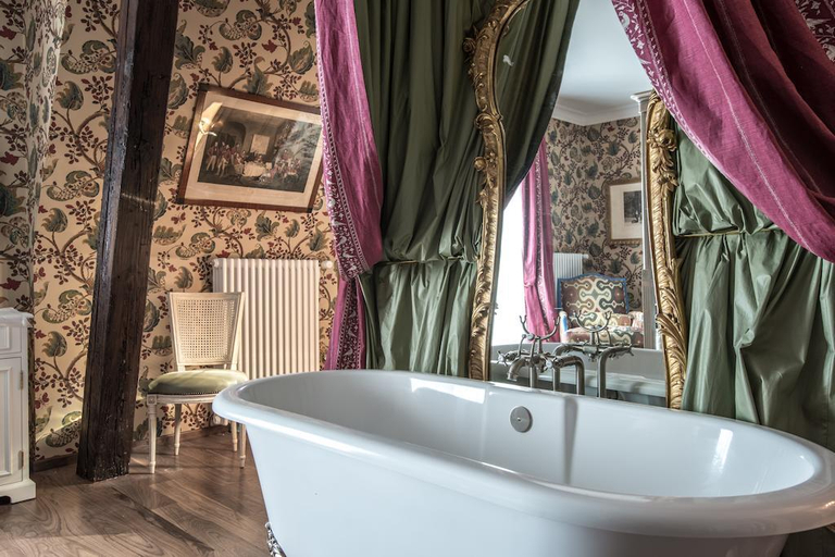 Bathroom 4, Château Gütsch, Luzern