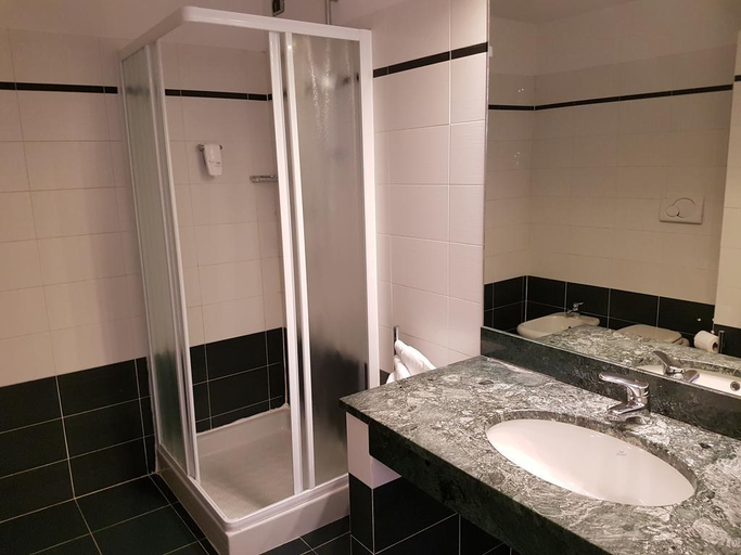 Bathroom 4, Hotel Sporting Brugherio, Monza and Brianza