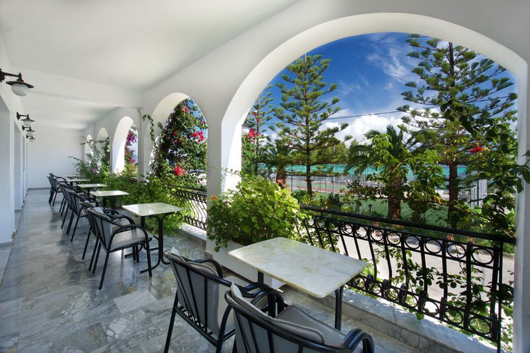 Food & Drinks 5, Athina, Ionian Islands