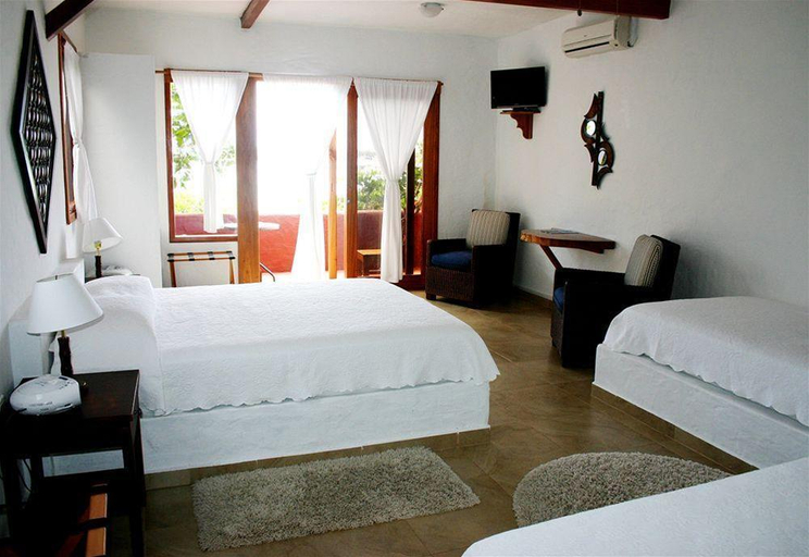 Bedroom 2, Red Mangrove Aventura Lodge, Santa Cruz