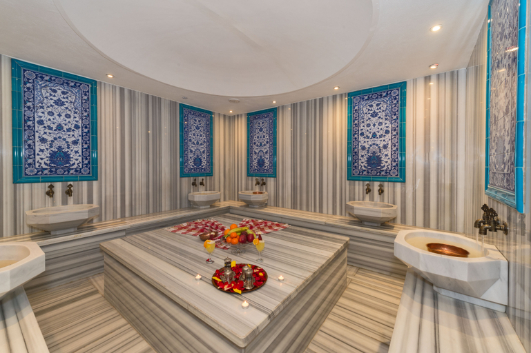 Others 5, Darkmen Hotel, Fatih