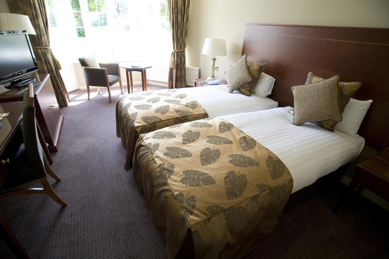 Bedroom 4, The Grovefield House, Buckinghamshire