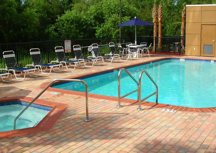 Sport & Beauty 2, Fairfield Inn & Suites by Marriott Butler Blvd, Duval
