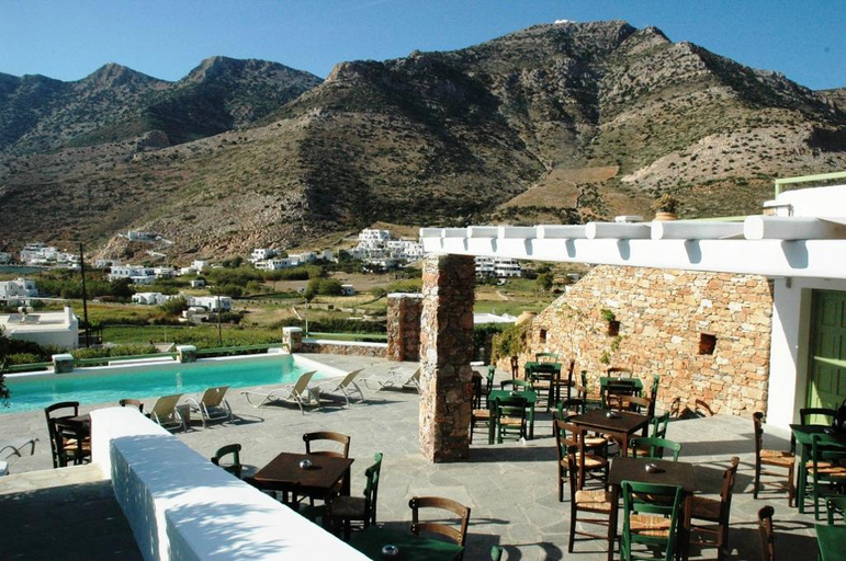 Food & Drinks 4, Xerolithia, South Aegean