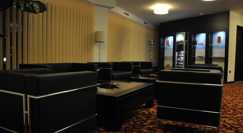 Dining Room 23