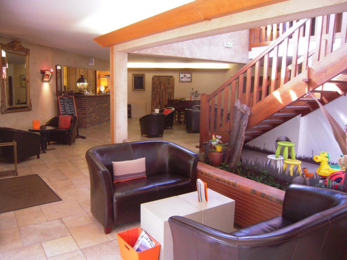Public Area, Le Petit Coq aux Champs, Eure
