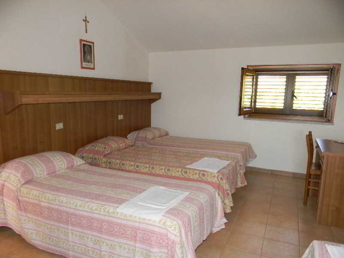 Bedroom 4, Oasi Madre Della Pace, Napoli