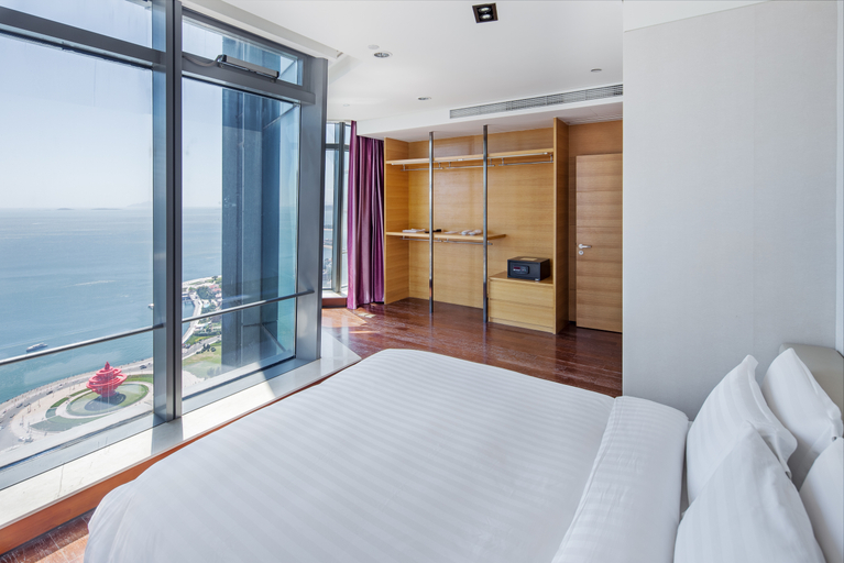 Bedroom 3, Grand Madison Seaview Wusi Suare, Qingdao
