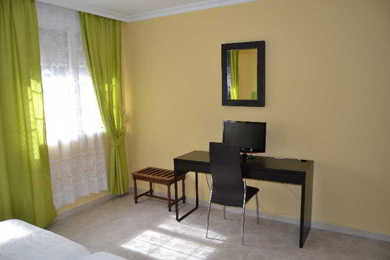 Bedroom 4, Hotel Miramar, Cádiz