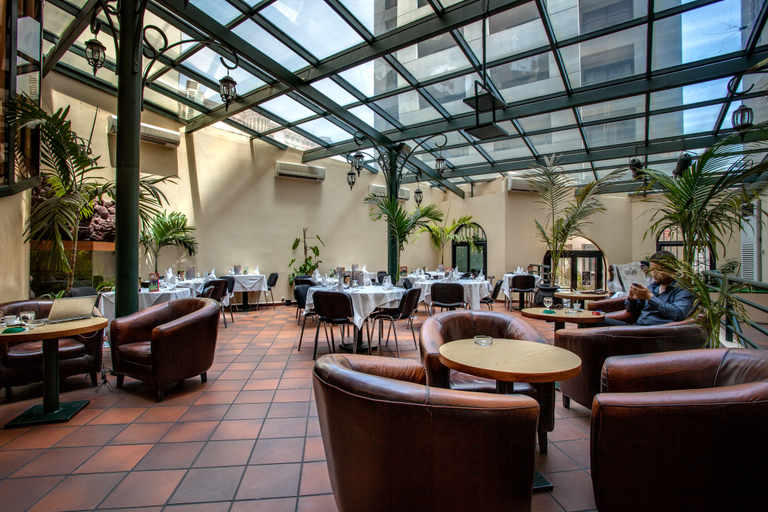 Public Area 2, Café de Rome Business Hotel, Dakar