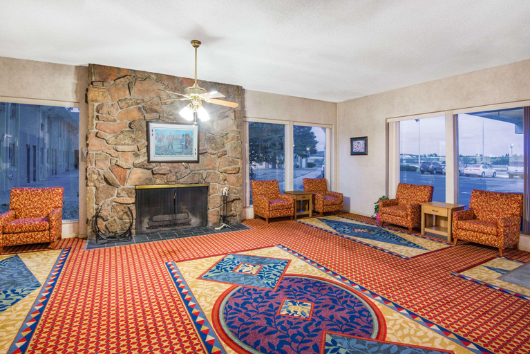 Public Area 3, Studio Lodge Laramie, Albany