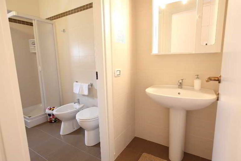 Bathroom 4, Agriturismo Serrafiori, Ragusa