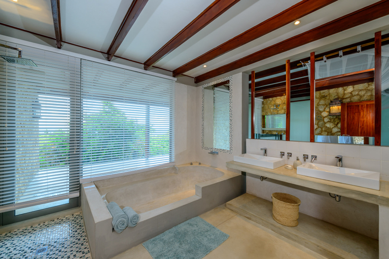 Bathroom 5, Bahia Mar Boutique Hotel, Vilanculos