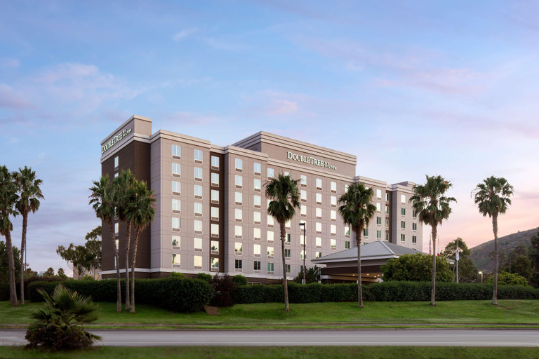 DoubleTree by Hilton San Francisco Airport North Bayfront, San Mateo