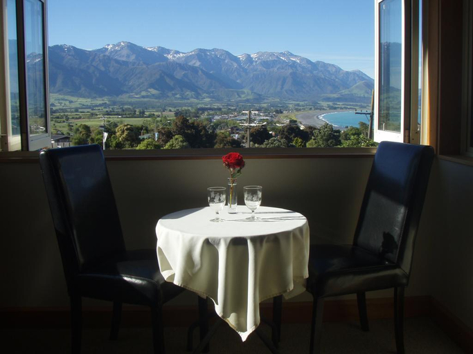Food & Drinks, Nikau Lodge, Kaikoura