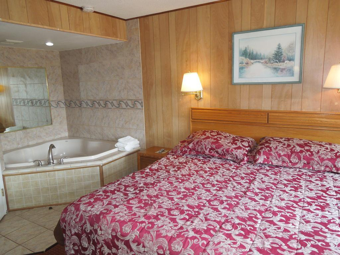 Bathroom 5, Knights Inn Horseheads, Chemung