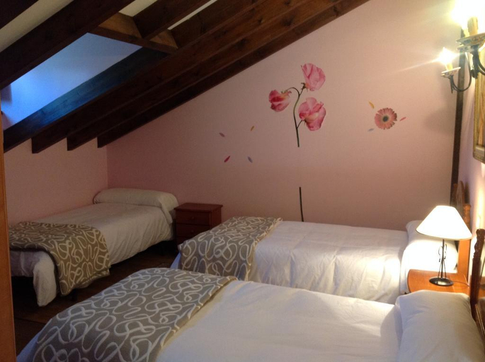 Bedroom 5, Trisileja en Puente Romano, Cantabria
