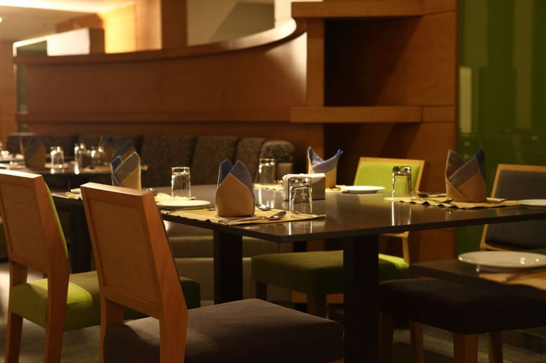 Food & Drinks 4, The Dunes Cochin, Ernakulam