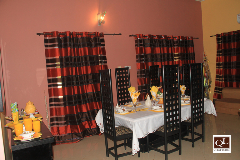 Food & Drinks 5, Quest Lodge, Tema