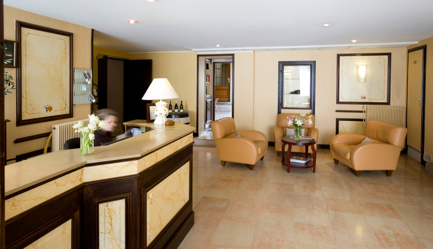 Public Area 2, Hôtel de la Paix, Beaune, Côte-d'Or