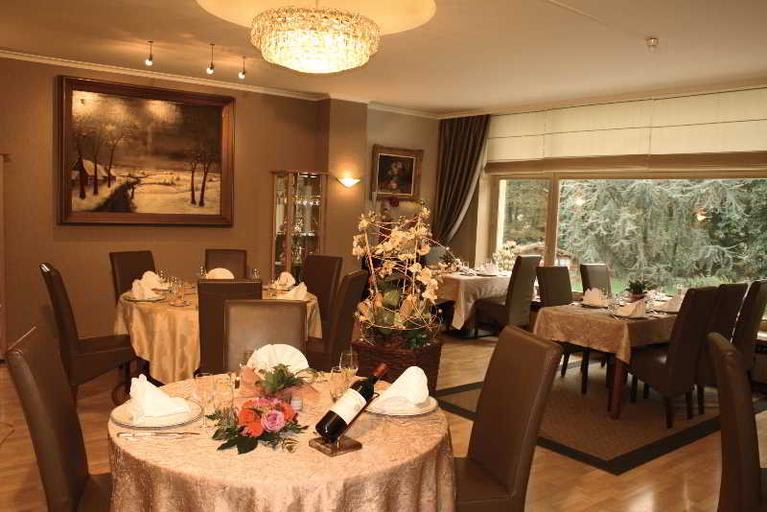 Food & Drinks 4, Auberge Du Vieux Cedre, Hainaut