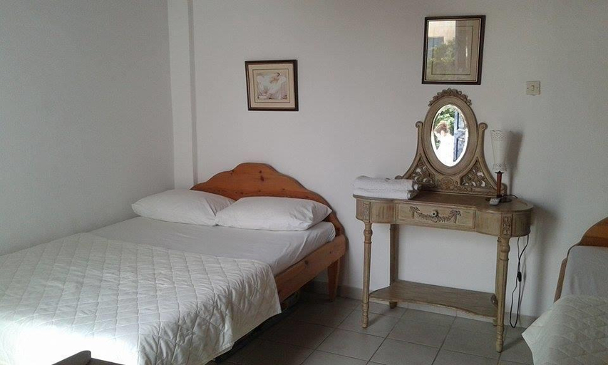 Bedroom 3, Hotel Nazos, South Aegean