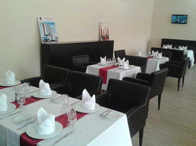Food & Drinks 5, Annexe Grand Hotel Bamako, Bamako