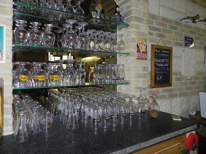 Public Area 3, Hotel Au Tonnelier, Nord