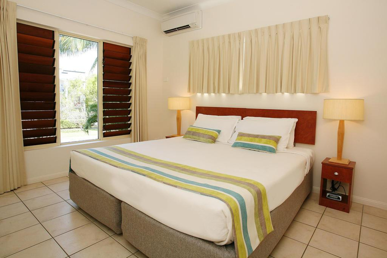 Bedroom 4, Central Plaza Port Douglas Apartments, Douglas
