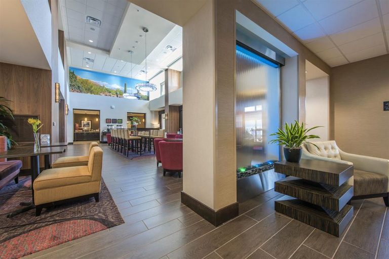 Public Area 2, Hampton Inn and Suites Phoenix Tempe, Maricopa