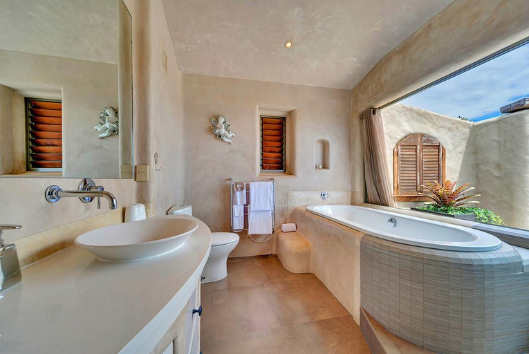 Bathroom 4, Delamore Lodge, Auckland