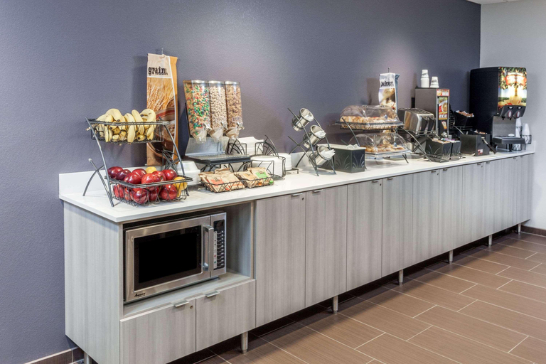 Food & Drinks 5, Microtel Inn & Suites By Wyndham West Fargo Near, Cass