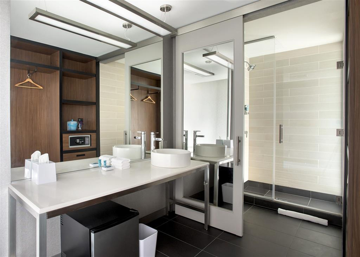 Bathroom 5, Aloft by Marriott Buffalo Airport, Erie