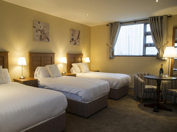 Bedroom 3, Hillview House, Dublin