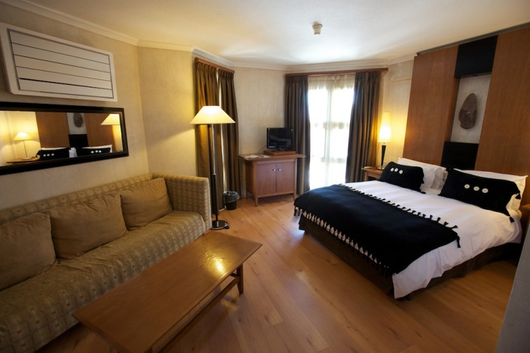 Bedroom 2, Protea Hotel Upington Oasis, Siyanda