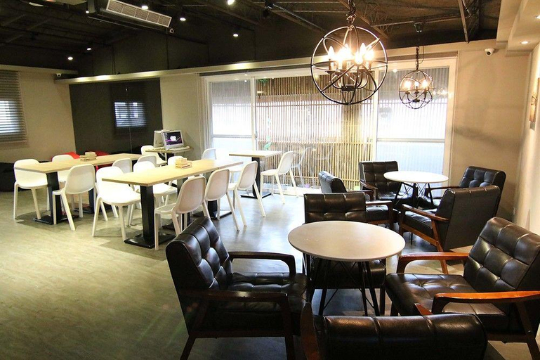 Food & Drinks 5, Next Taipei Hostel, Taipei City