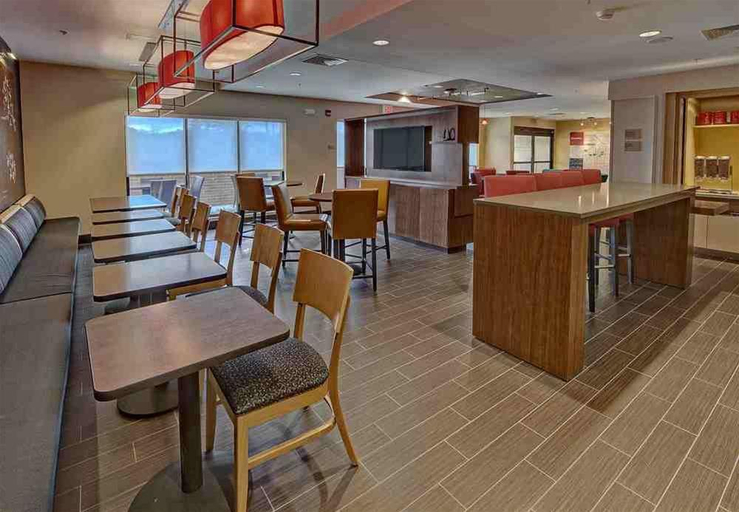 Public Area 3, TownePlace Suites Hattiesburg, Lamar