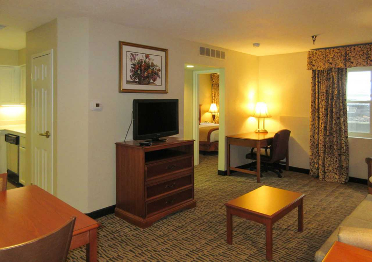 Bedroom 3, Suburban Extended Stay Hotel, Douglas