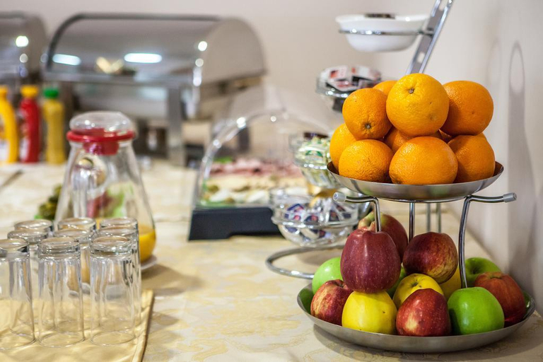 Food & Drinks, Hotel Terminus