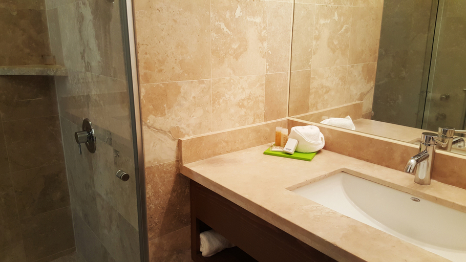 Bathroom 4, Catedral, La Paz