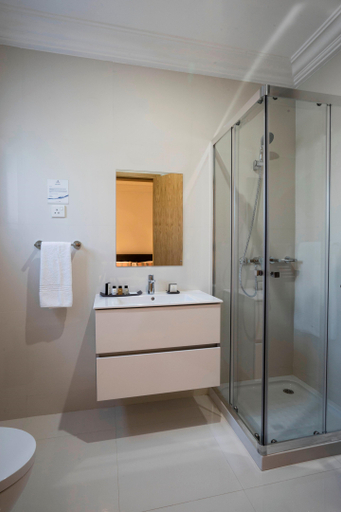 Bathroom 5, Fiesta Residences, Accra